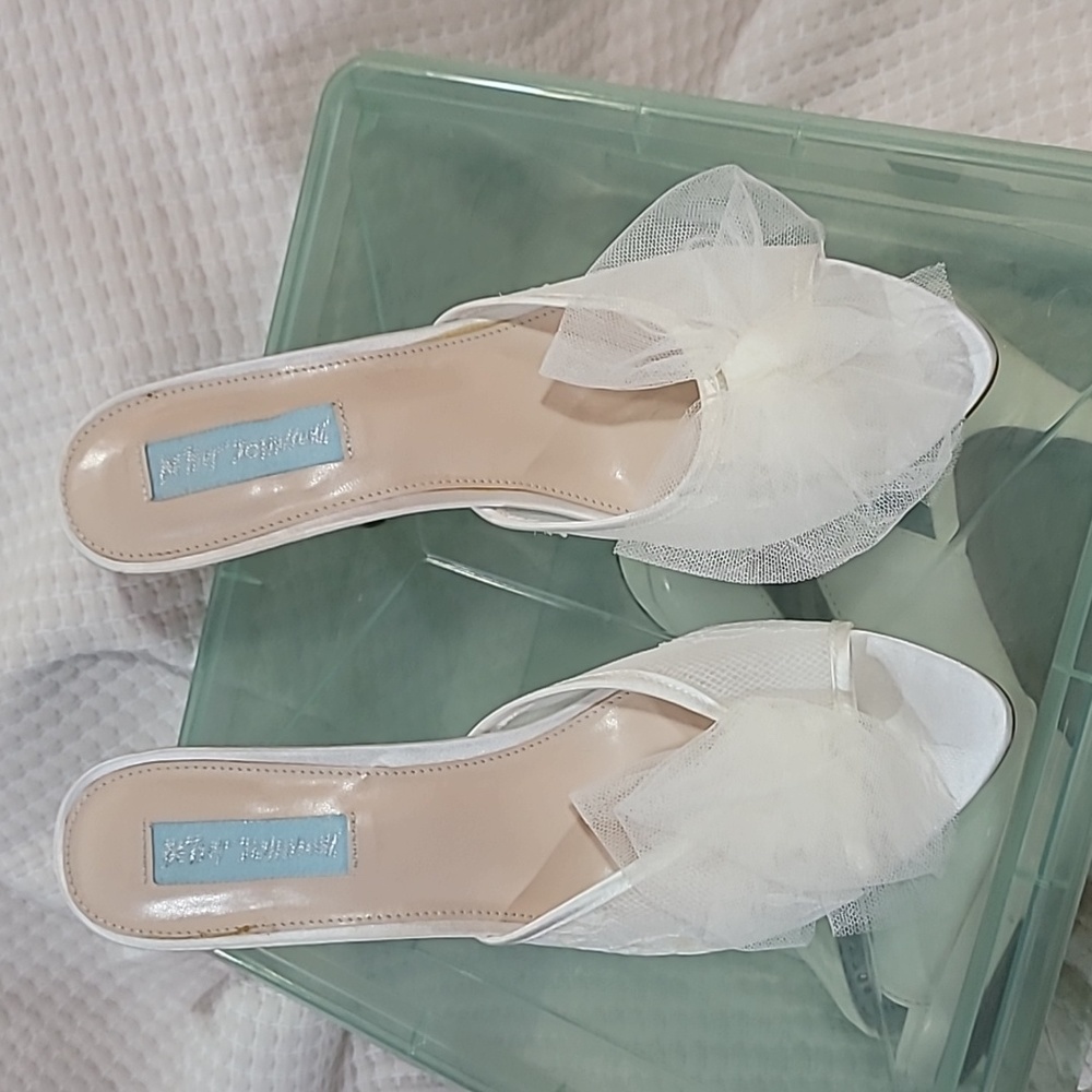 Betsey Johnson size 8